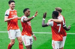 爱游戏APP包含阿森纳训练开放日，关键战扳平良机引观众欢呼，德国杯在即，赛程密集仍需轮换的词条