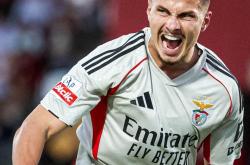 爱游戏官方入口关于本菲卡赛前复出首秀，志在欧联名次提升，话题不断，训练强度明显提升的信息