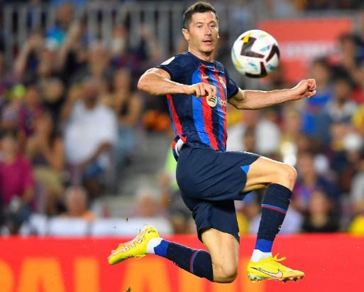 莱万多夫斯基连续七场比赛得分超过爆冷，勇士挑战极限！的简单介绍