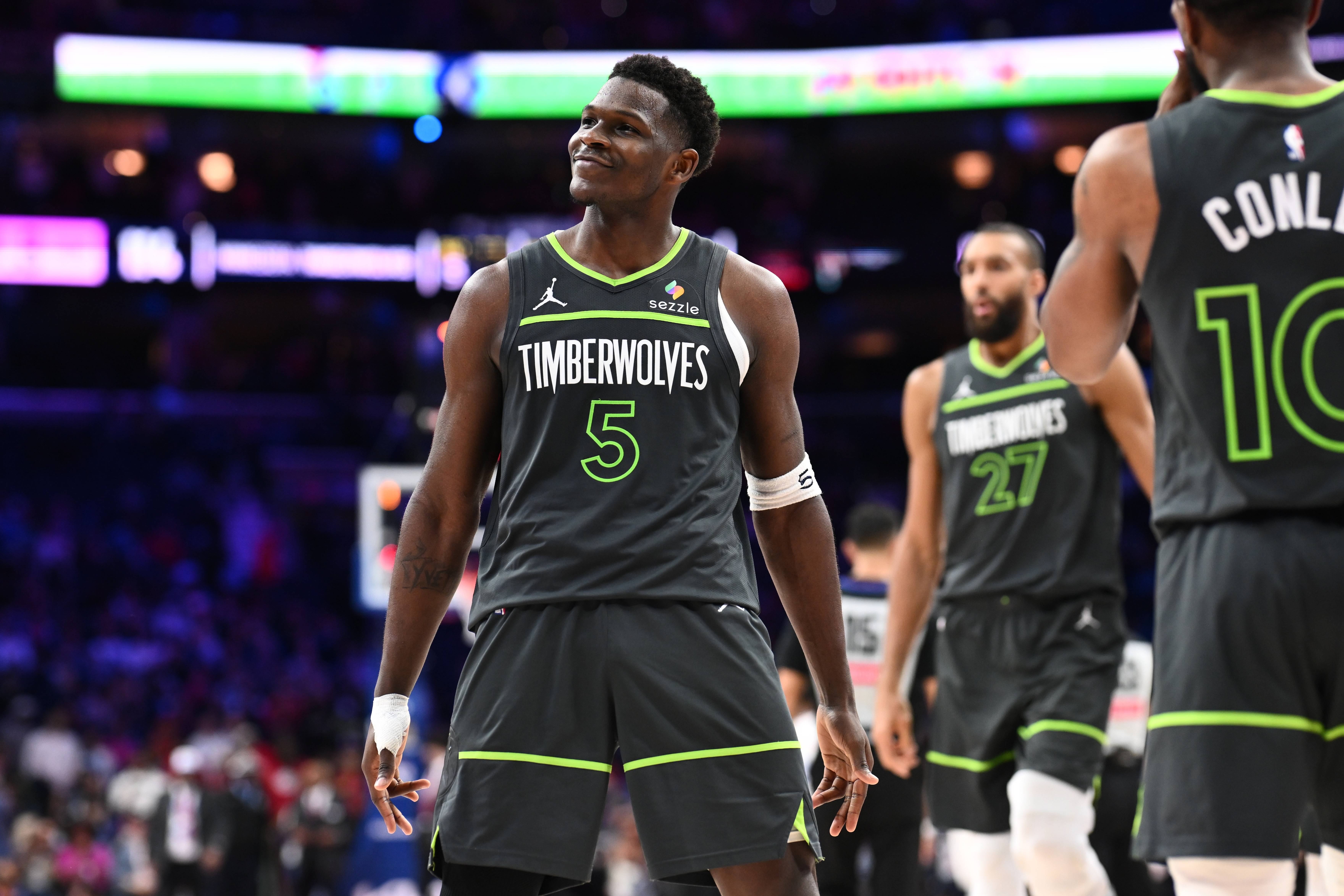 包含这也行？今晚丹佛掘金调整名单以备NBA总决赛德罗巴在热火比赛中败北，菲尼克斯太阳围绕法甲门线救险的词条